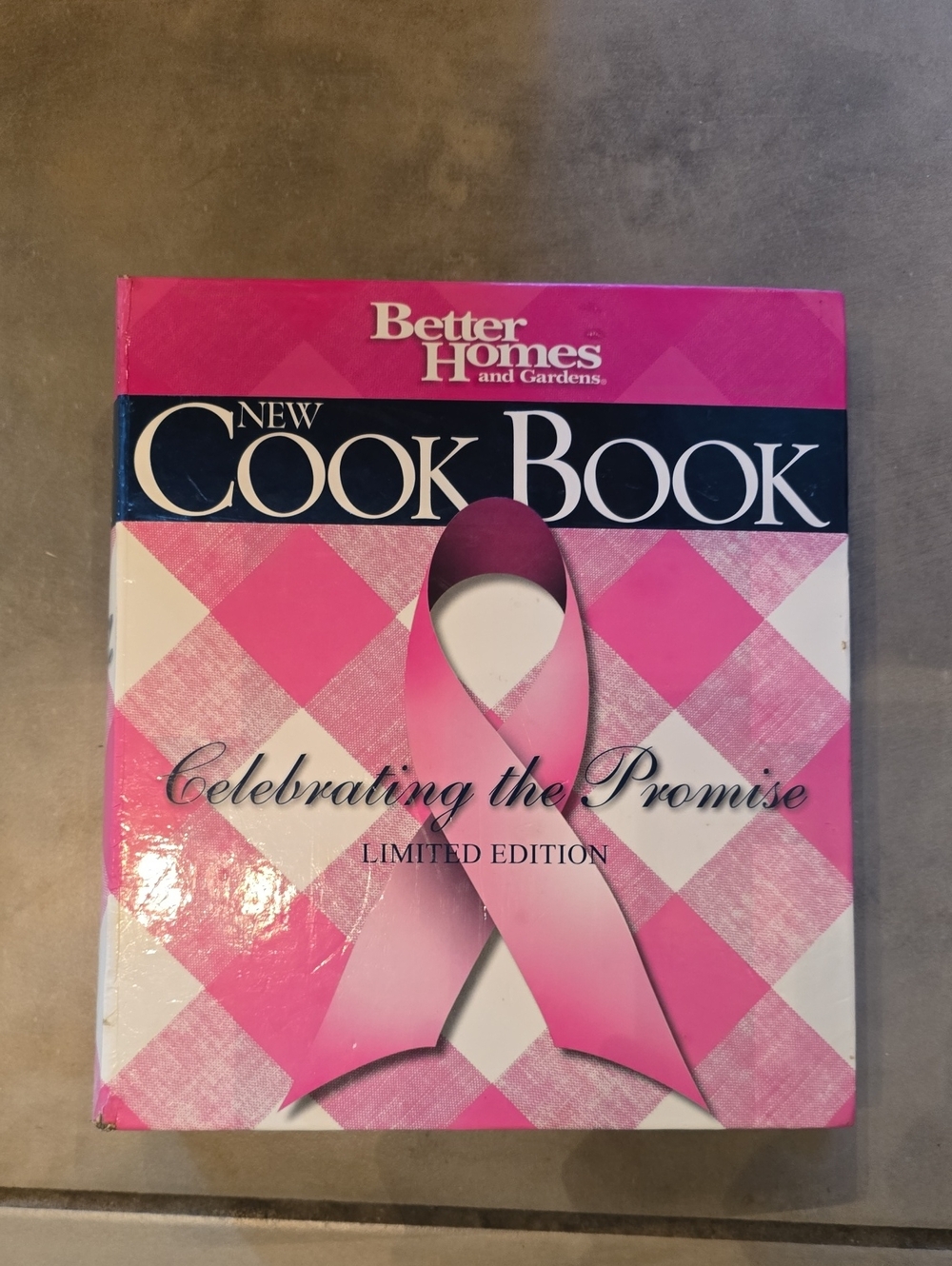 Better Homes And Gardens Pink & White Limited Edition Cook Book